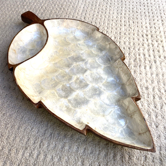 Vintage Wood Bowl Capiz Shell Lining Inlay Chip & Dip Leaf Shaped Beachy Decor - Picture 5 of 10